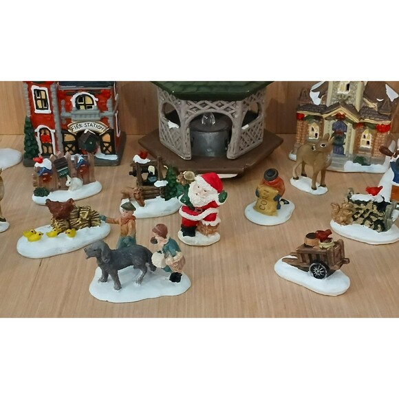Christmas Town Houses and Figurines Set of 21 Pieces Holiday Winter Decorations - Picture 8 of 16
